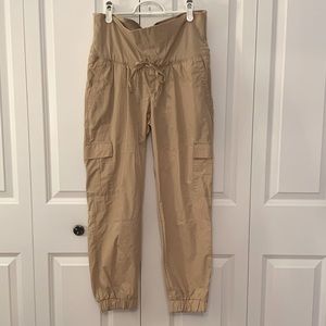 Maternity pant cargo style